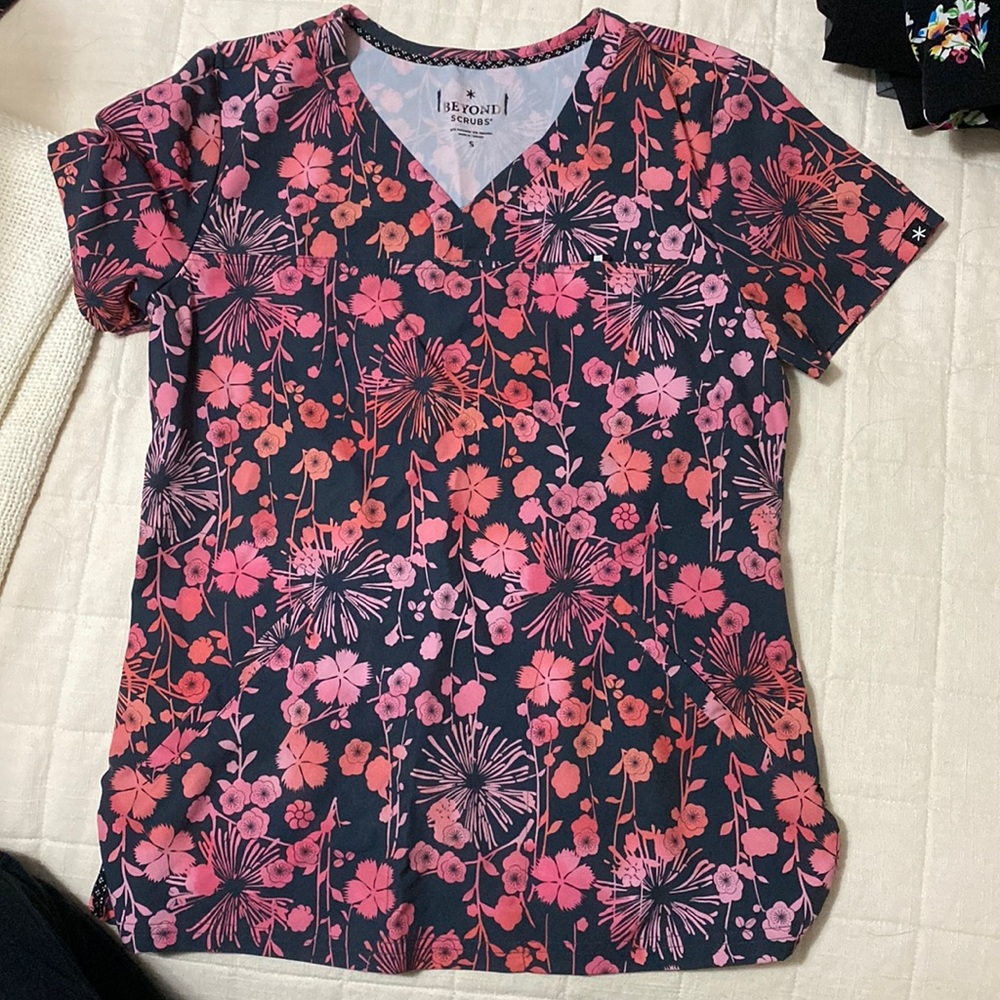 Floral Scrub Top